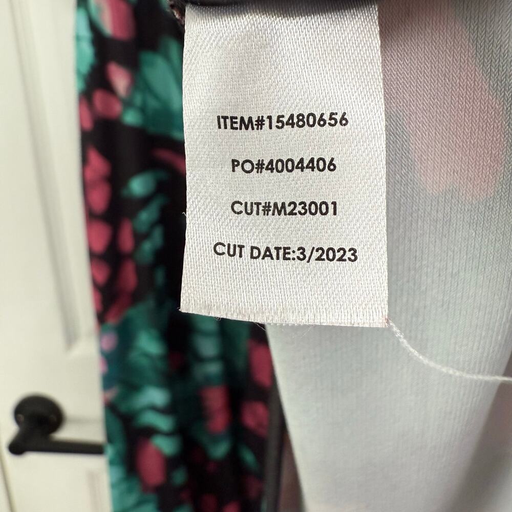 Torrid Women's Butterfly Print V-Neck With Side Pockets Dress Size 3 - Picture 8 of 16